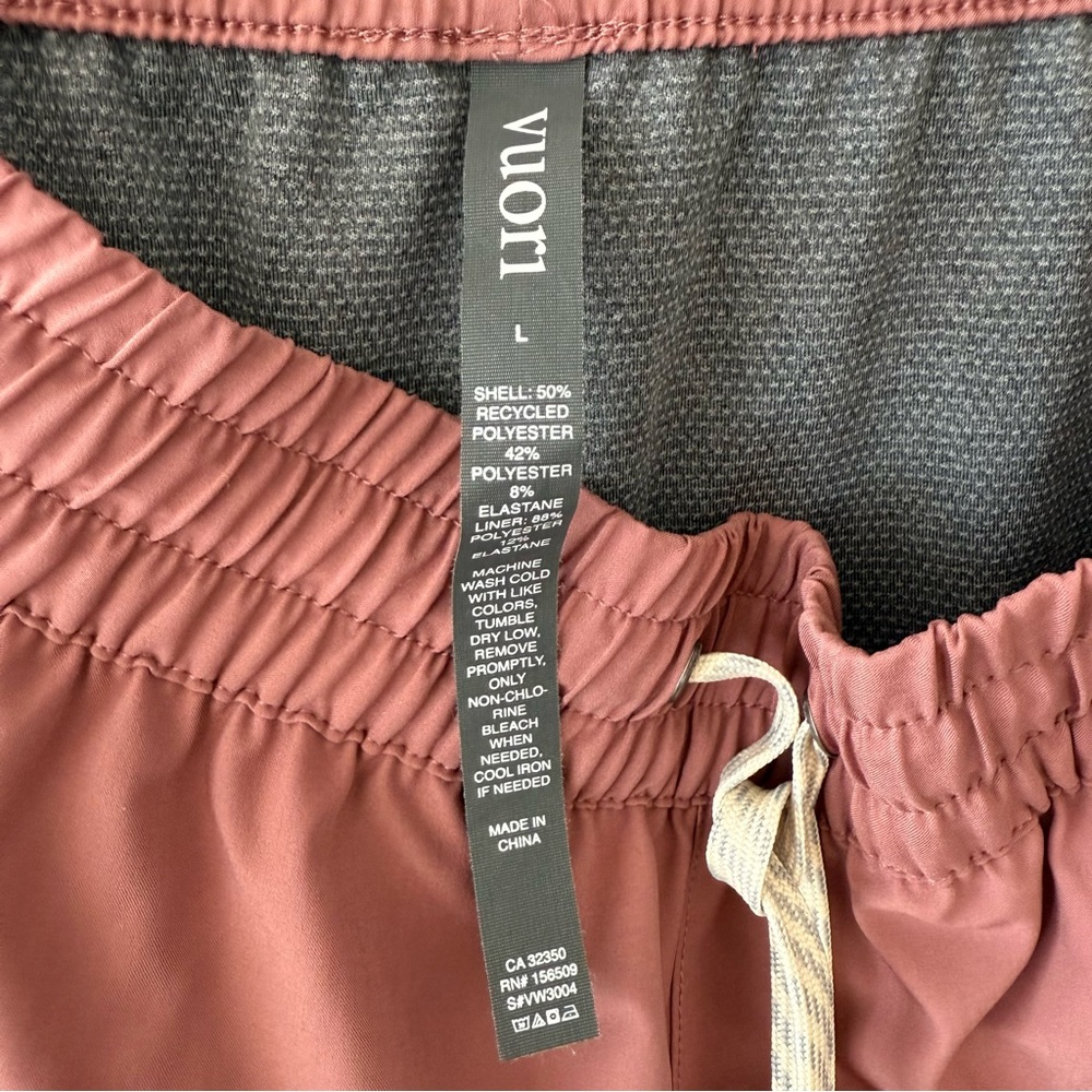 Vuori Women’s Clementine Short 2.0 Sz L - Picture 5 of 5